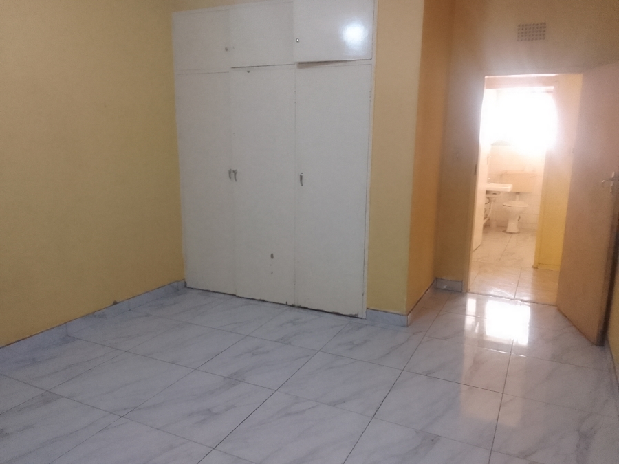 2 Bedroom Property for Sale in Rustenburg Central North West